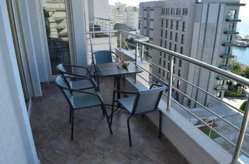 Vincent Apartment