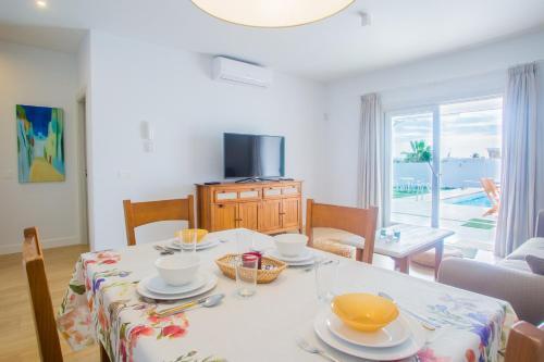 Remarkable 2-bed Villa In Playa Blanca