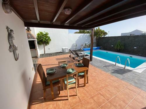 Individual Villa With Solar Heated Pool