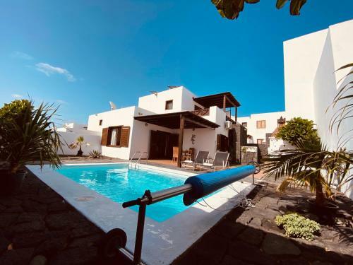 Individual Villa With Solar Heated Pool