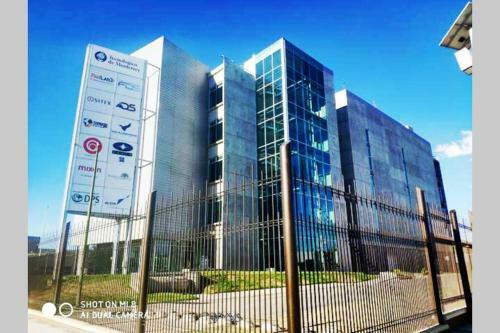 Apartamento Estudio Azul En Estrat�gica Ubic.(? Fact)