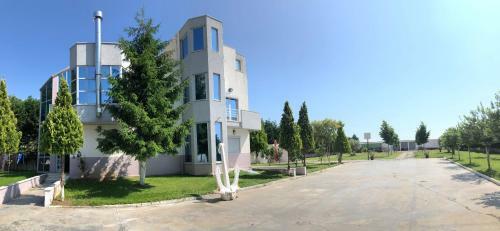 Villa Alexander