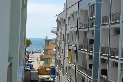 Blini Seaside Apartment