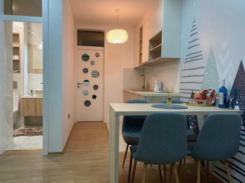 Alexandrea Apartments
