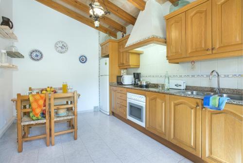 Charming Villa Pau With Great Views