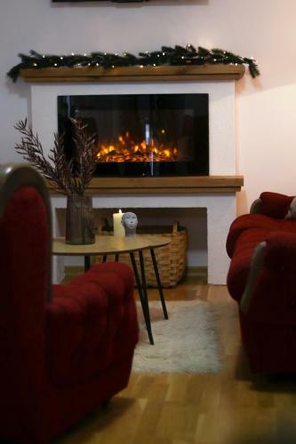 Apartment '84