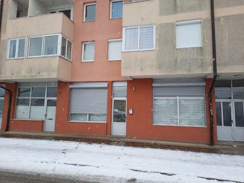 Apartman Holiday Pale Sa Dvije Spavace Sobe