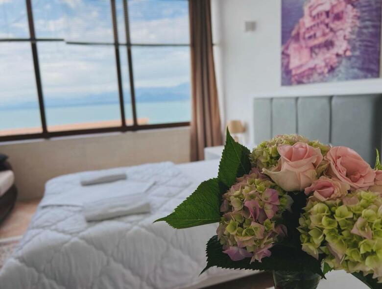 Hostal Iart Residence