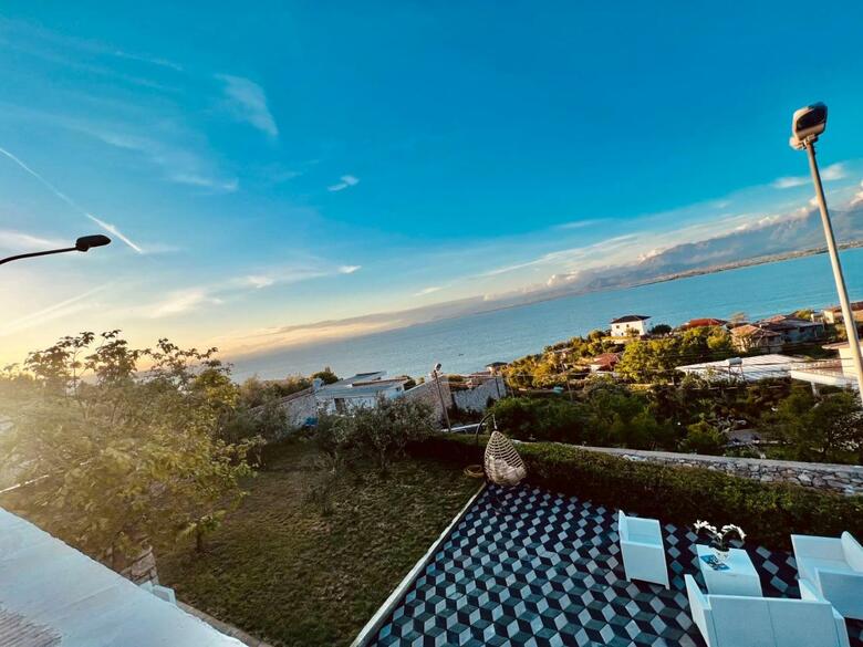 Hostal Iart Residence
