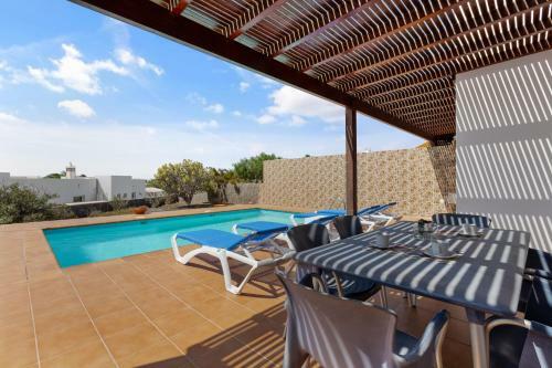 11b Villa La Isla