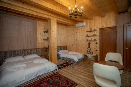 Hotel Old House