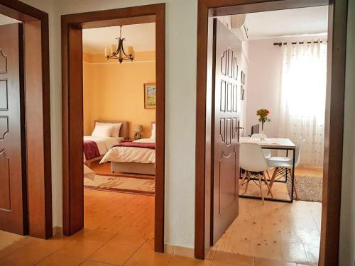 All Seasons Apartments