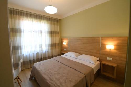 Promenade Hotel
