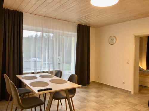 Apartamento Erdgeschoss-appartement Mit Seeblick