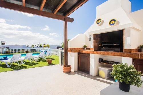 Beautiful 2-bed Villa In Playa Blanca