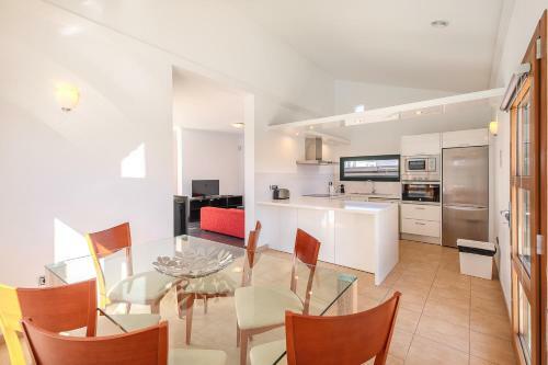 Ereza Villas Camelot