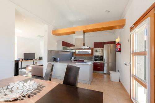 Ereza Villas Camelot