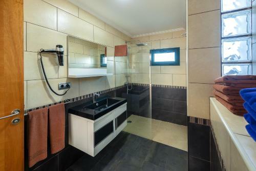 Ereza Villas Camelot