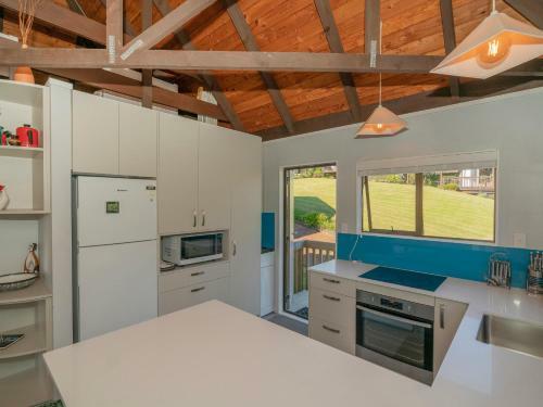 Hideaway - Onemana Holiday Chalet