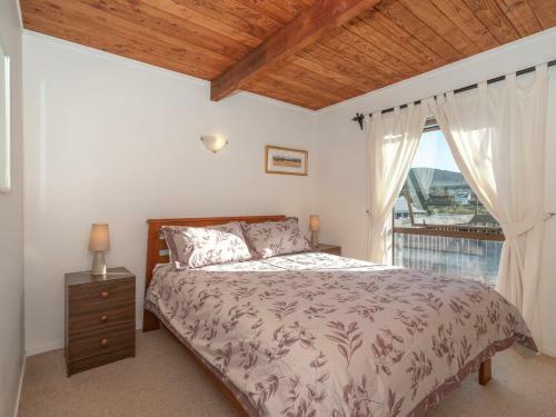 Getaway - Onemana Holiday Chalet
