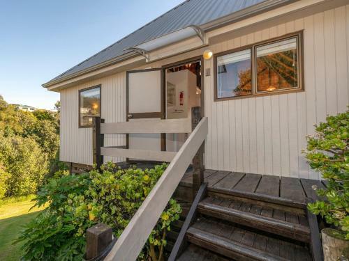 Getaway - Onemana Holiday Chalet