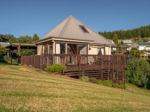 Getaway - Onemana Holiday Chalet