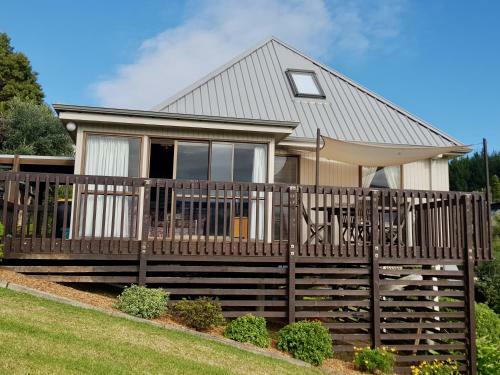 Getaway - Onemana Holiday Chalet