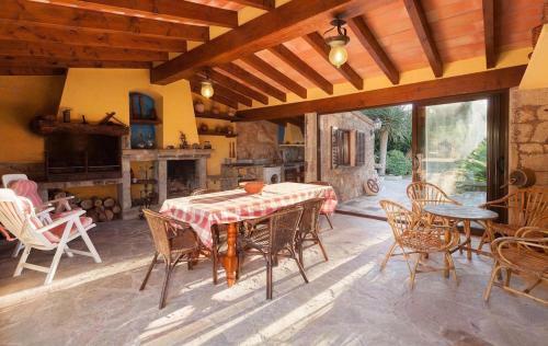 Villa Pou Dels Escarabats
