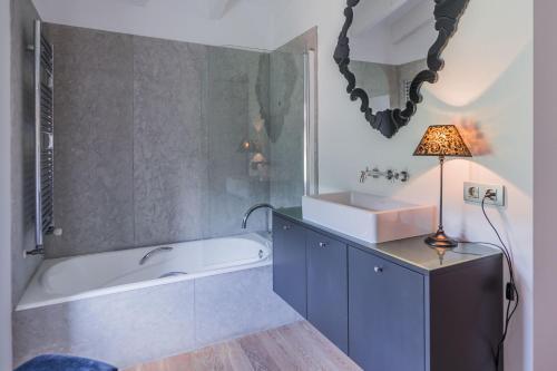 Villa In Ternelles, Pollen�a (hort Petit)