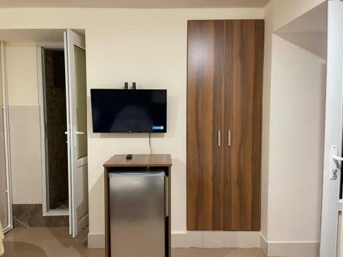 Albergue Adamyan 11 Hotel
