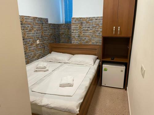 Albergue Adamyan 11 Hotel