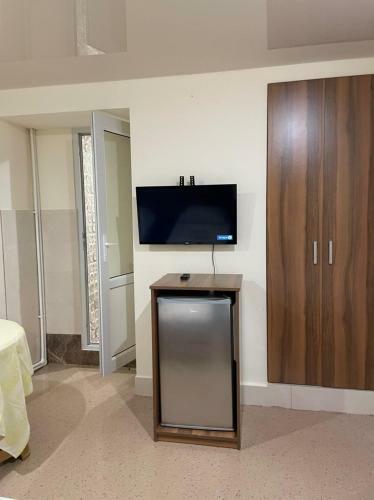 Albergue Adamyan 11 Hotel