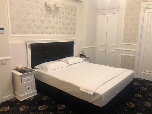 Russo Hotel