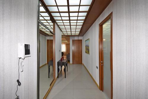 Apartment North Avenue 5