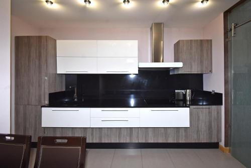 Apartment North Avenue 5