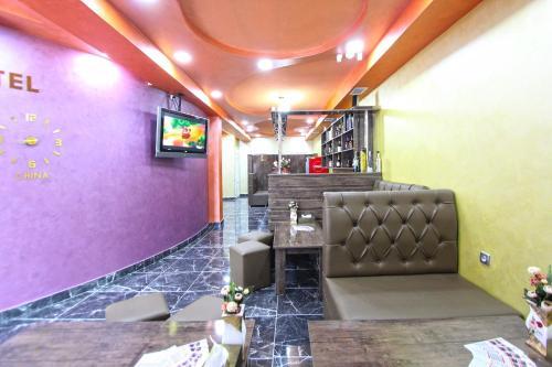 Albergue Hotel N1