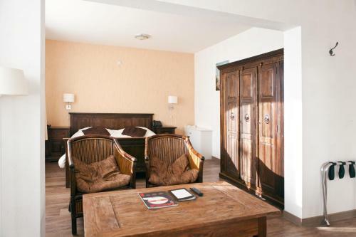 Hotel Rudanna Castra