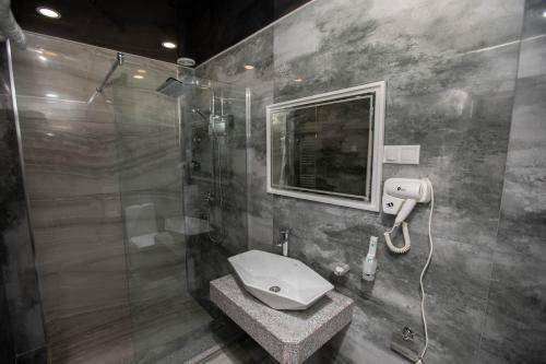 V G Hotel