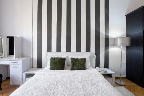 Grandcandy Self Checkin Apartments Central Yerevan