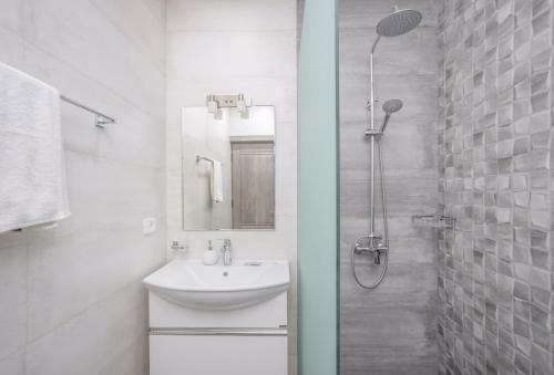 Central Yerevan 2 Bedroom Loft Apartment,near Republic Square