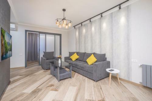 Central Yerevan 2 Bedroom Loft Apartment,near Republic Square