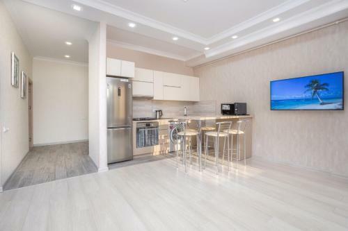 Central Yerevan 2 Bedroom New Apartment,north Avenue