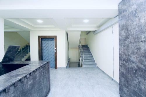 Central Yerevan 2 Bedroom New Apartment,north Avenue
