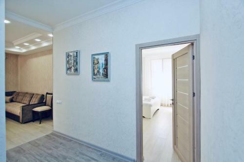 Central Yerevan 2 Bedroom New Apartment,north Avenue