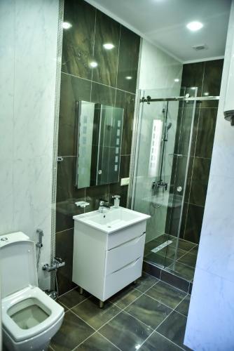 Apartment In The City Center 29