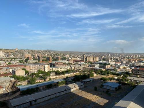 Argishti Street 2 Bedroom Elegance Apartment With Balcony Gl152