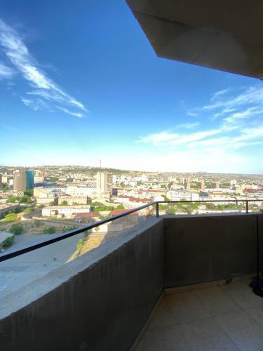 Argishti Street 2 Bedroom Elegance Apartment With Balcony Gl152