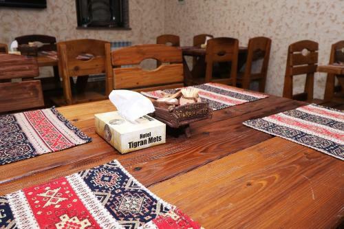 Bed & Breakfast Hotel Tigran Mec