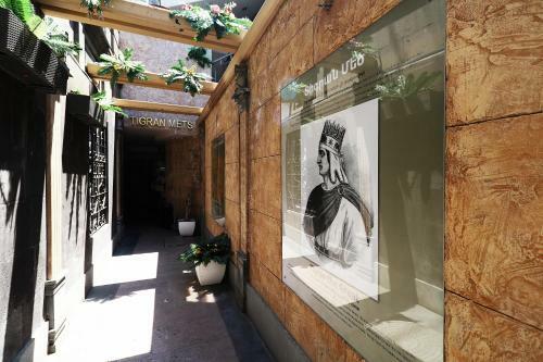 Bed & Breakfast Hotel Tigran Mec