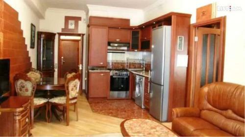 King And Queen Apartment
